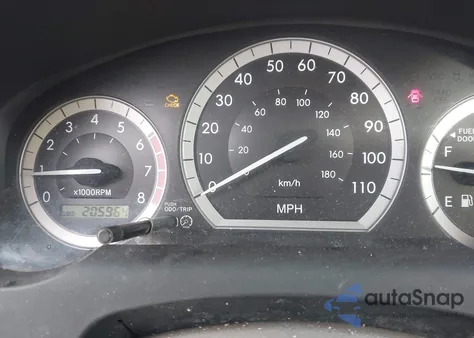 2004 Toyota Sienna Le z USA, uszkodzony, nr VIN 5TDZA23C94S079130